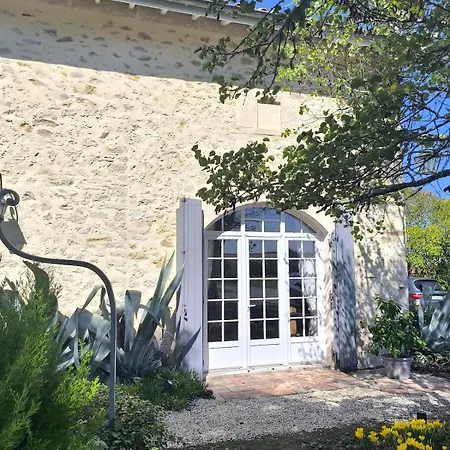 Maison En Pierre Cosy 펜션