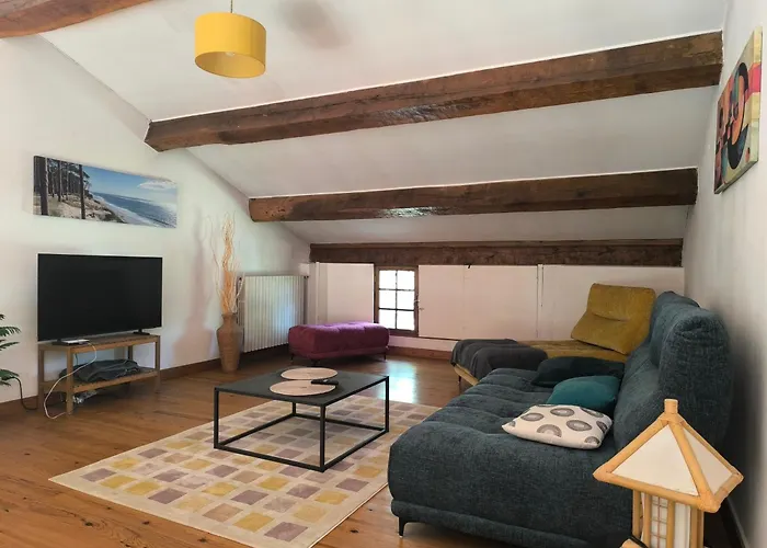 Maison En Pierre Cosy Chez Laetitia 別荘